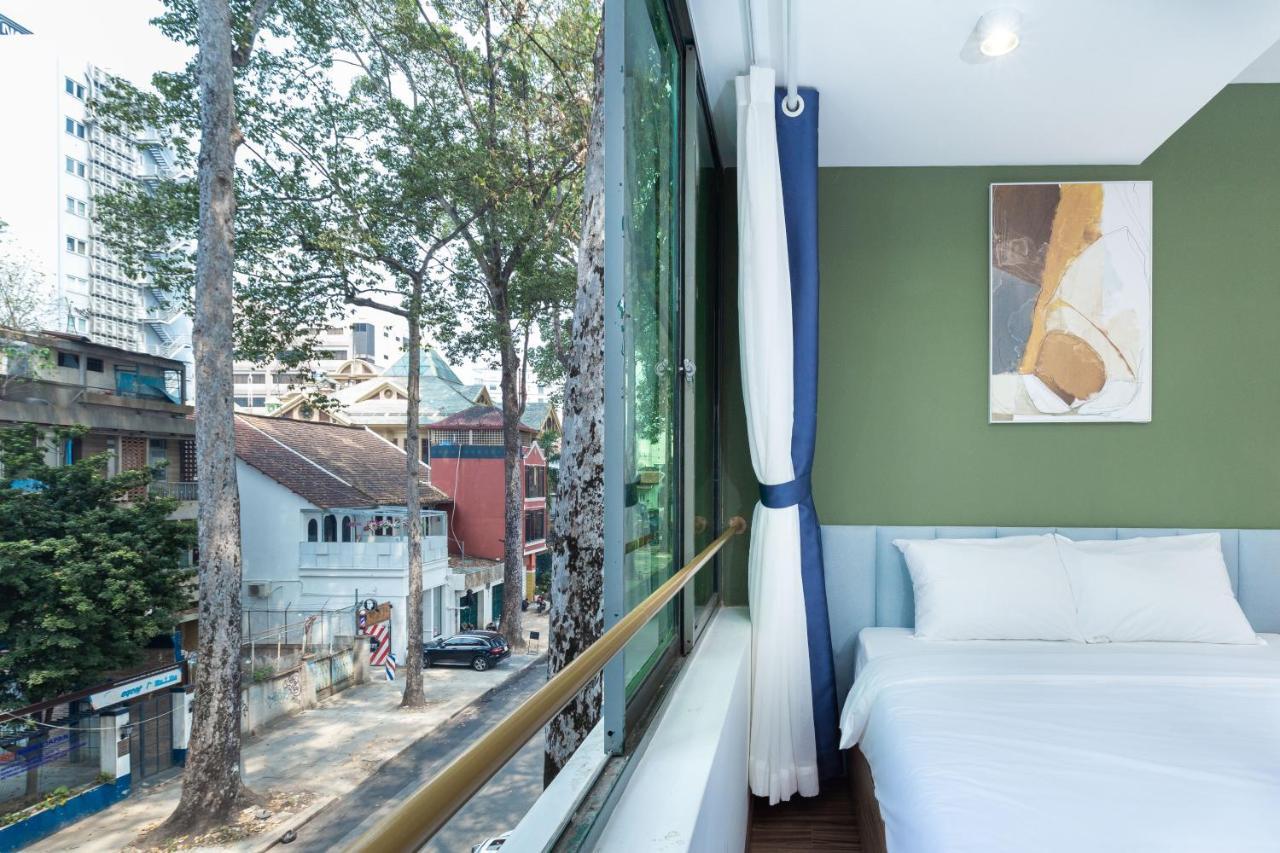 Cozrum Smart - First Target Hotel Ho-Chi-Minh-Stadt Exterior foto